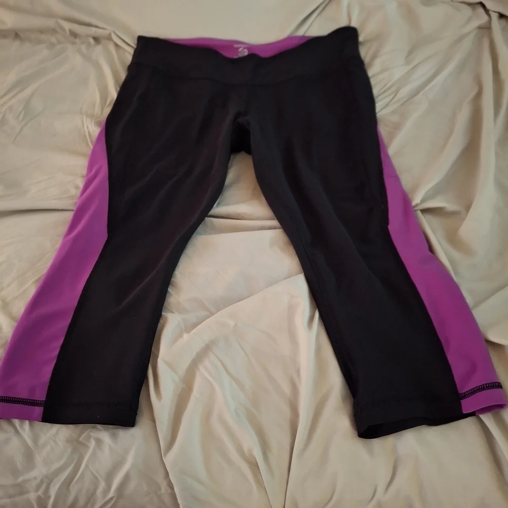 Impact By Jillian Michaels Women's Purple And Black Cropped Leggings